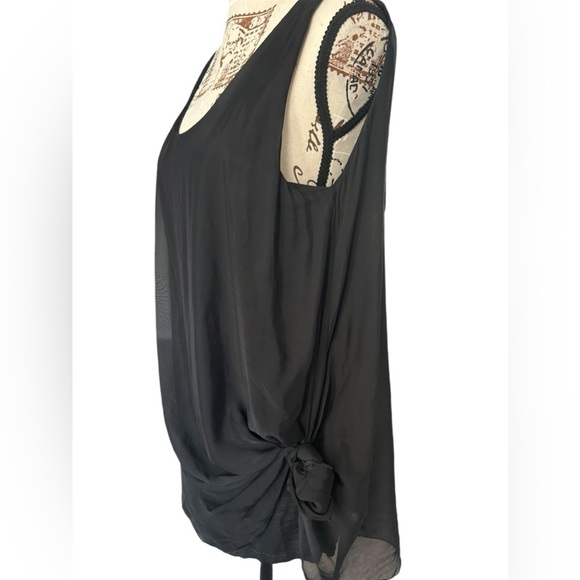 Tina Stephen’s NWT tie back silk tank made in Italy- One Size - Picture 4 of 10
